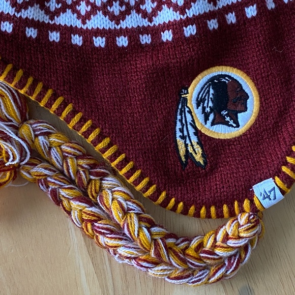 47 Washington Redskins Tassel Knit Hat w/ Pom - Picture 3 of 8